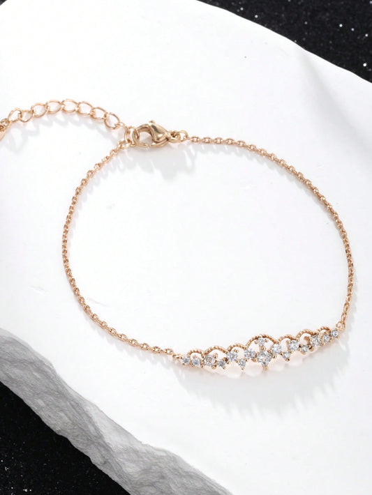 A design sense of advanced all-match temperament simple fashion trend plated 18K gold ladies love cold wind bracelet daily dating wear